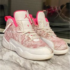 Nike Air Jordan 12 Pink Basketball Sneakers Kids Size 11.5